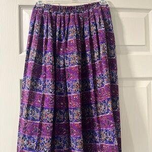 Midi vintage pleated skirt
